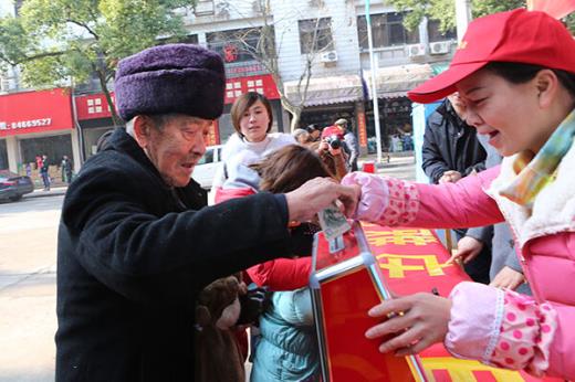 生活很苦的励志说说 女人要活得漂亮的说说(24句)